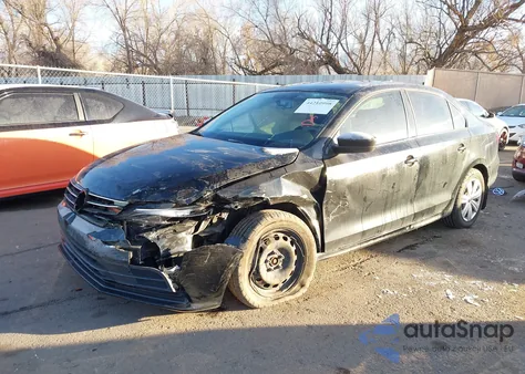 2015 Volkswagen Jetta 2.0L Tdi S z USA, uszkodzony, nr VIN 3VW3A7AJ8FM342292